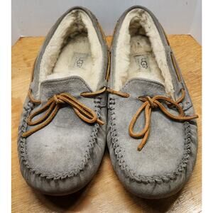 UGG Women's Dakota Pewter Grey Suede Slippers Moccasins 5612 Shoes Size 10